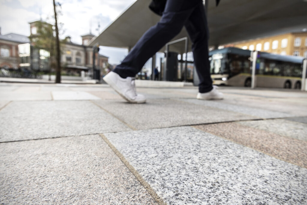 Bus Rapid Transit station med Lithomex styrkefuger på John F Kennedys Plads i Aalborg