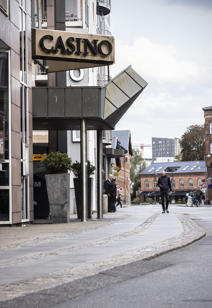 Vedligeholdelsesfri fortove med Lithomex styrkefuger på Ved Stranden i Aalborg